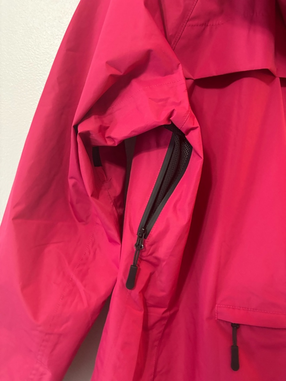 Women’s Utility Bike Jacket - Bright Pink Water-Resistant Hooded Shell - Picture 4 of 6